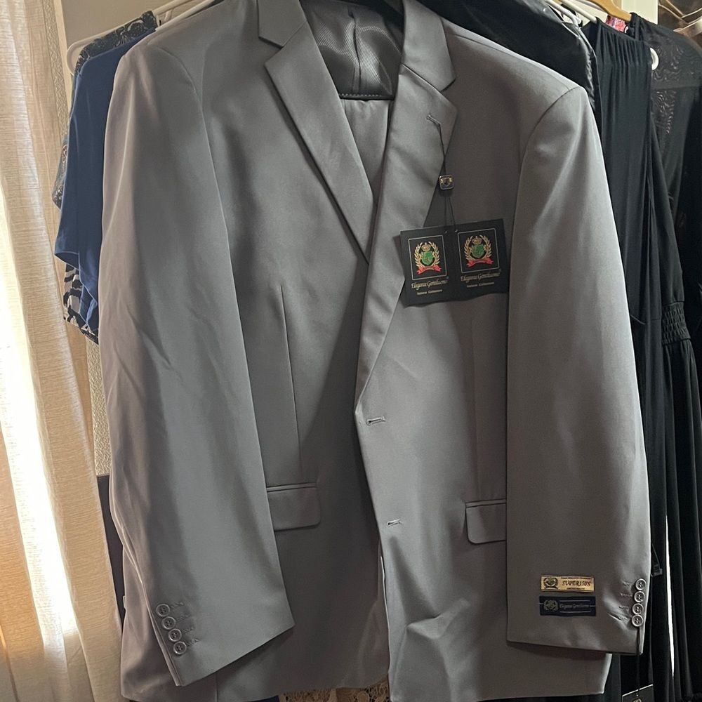 Elegant Gentiluomo Italian suit